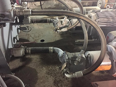 Hoses should be installed at the pump outlet prior to entering the manifold or main header. Hoses should be installed at the pump outlet prior to entering the manifold or main header.