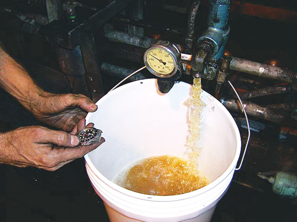 Test a fixed-displacement pump by turning on the pump and recording the flow out of the relief valve tank line for one minute. Test a fixed-displacement pump by turning on the pump and recording the flow out of the relief valve tank line for one minute.