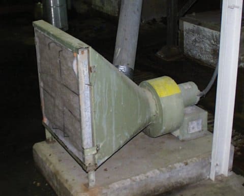 Tank-top vapor-extraction fan and panel filter.