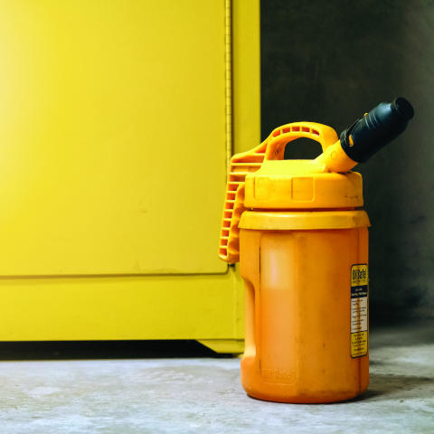 Top up container