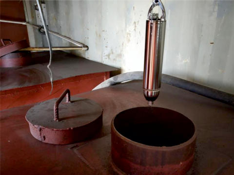 Figure 2B – Fuel sampling from a storage tank